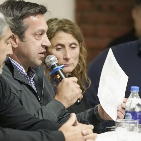 Rojas confirmó gestiones para sumar una médica en La Dulce tras el reclamo vecinal por la salud