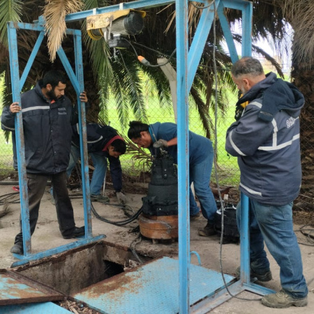 Obras Sanitarias recambió una bomba cloacal clave para el sistema sanitario de la ciudad