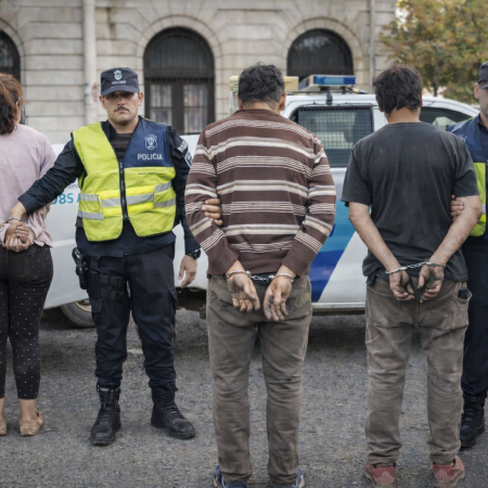 Tres aprehendidos en Necochea tras intentar robar bolsas de papas en un campo