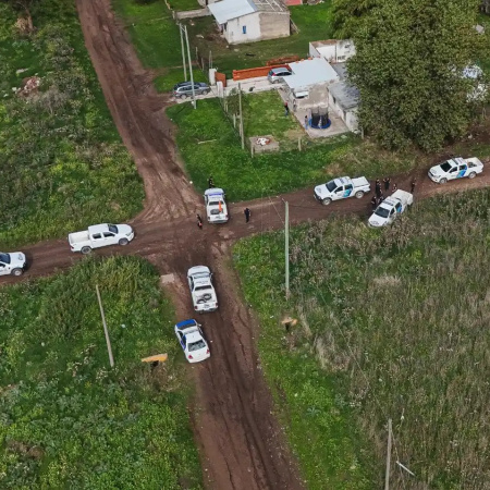 Detuvieron a un prófugo con una moto robada y hubo violentos incidentes contra la Policía