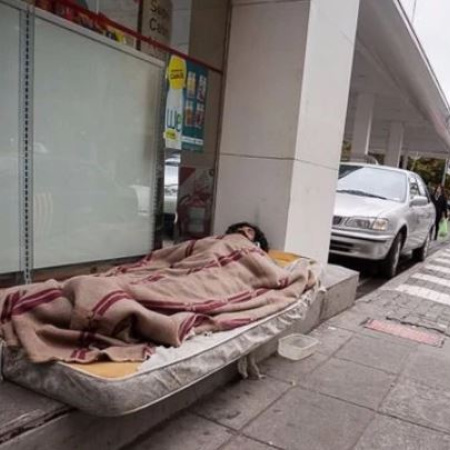 Alarma por el aumento de personas en situación de calle en Mar del Plata: harán un censo integral