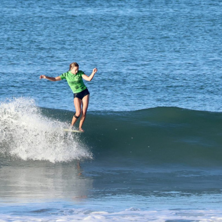 Evelyn Gontier se metió en el top 10 del Panamericano de Surf