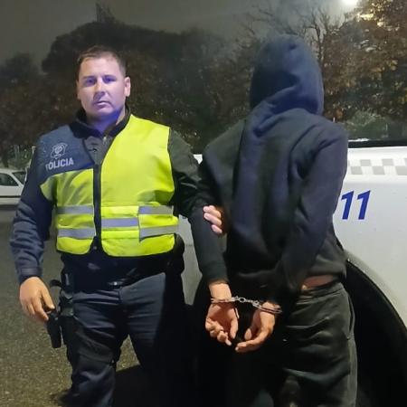 Aprehenden a un “trapito” acusado de extorsionar a tres mujeres a la salida del bingo