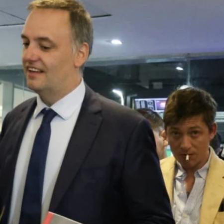 Viajes a Disney, Nueva York, Aruba, Punta del Este y Llao Llao: investigan a la familia de Manuel Adorni por nuevas escapadas