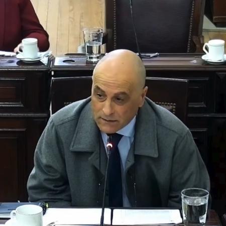 Papelón libertario en el Concejo: Cerezuela confundió la Terminal de Ómnibus con Terminal Quequén durante el debate de la licitación