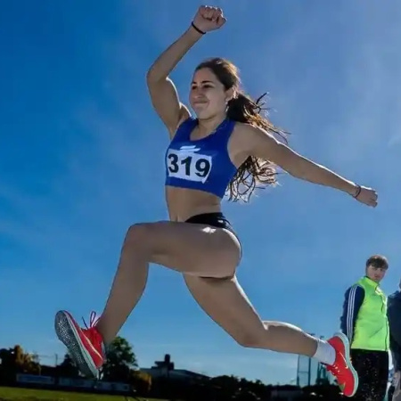 Rosario Coronel volvió a coronarse campeona nacional U20 en salto triple