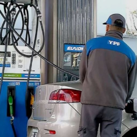 Vuelven a aumentar los combustibles: YPF aplicó otra suba y promete “calma” por 45 días