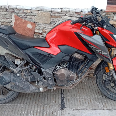 Cuatro aprehendidos tras allanamientos por un violento robo de moto en Necochea