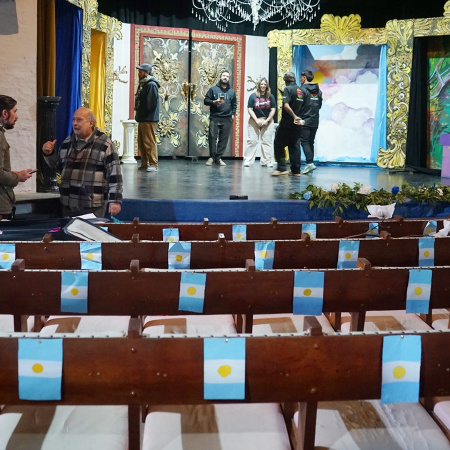Se realizará una gran gala en el Teatro Municipal para recibir el 25 de Mayo