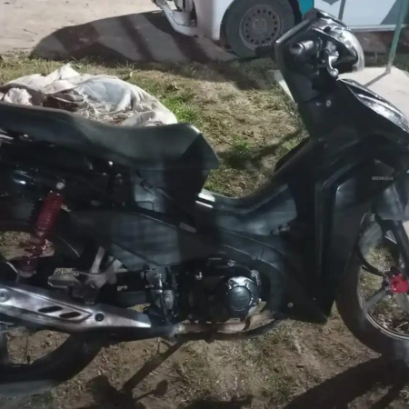 Allanamientos y operativos policiales: dos aprehendidos y una moto robada recuperada