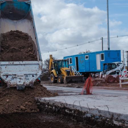 Avanza la reparación integral de las lozas de la avenida Almirante Brown