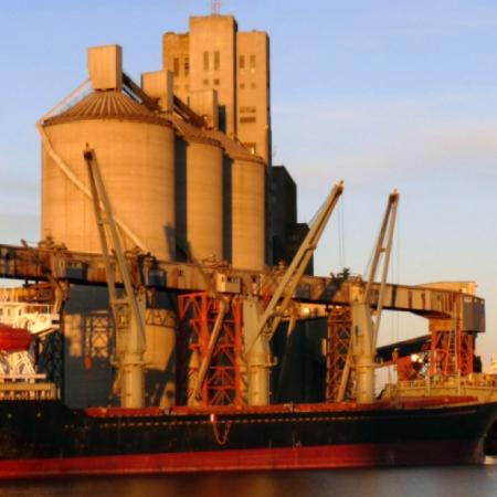 El Consorcio prorrogó por 18 meses la concesión de Terminal Quequén 