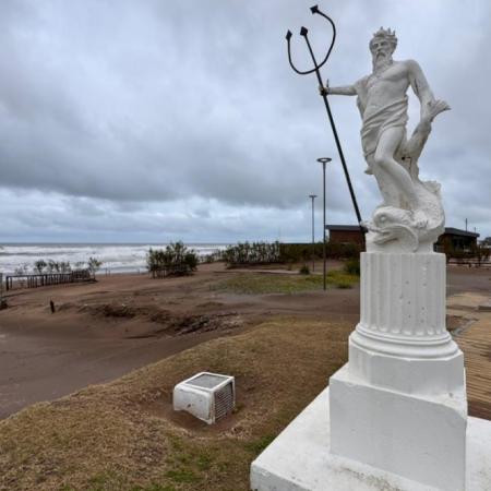 Temporal azota Necochea: ráfagas de más de 80 km/h, crecida del río y un amplio operativo municipal