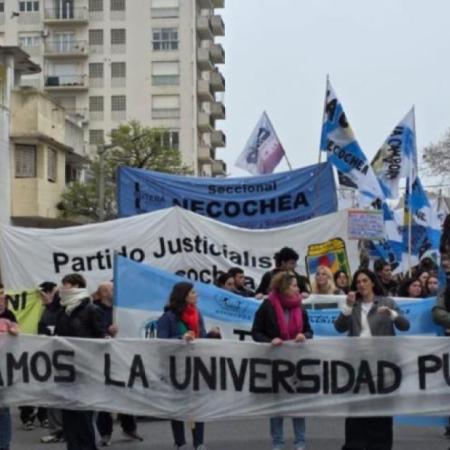 Convocan en Quequén a una marcha en defensa de la educación pública y denuncian desfinanciamiento universitario
