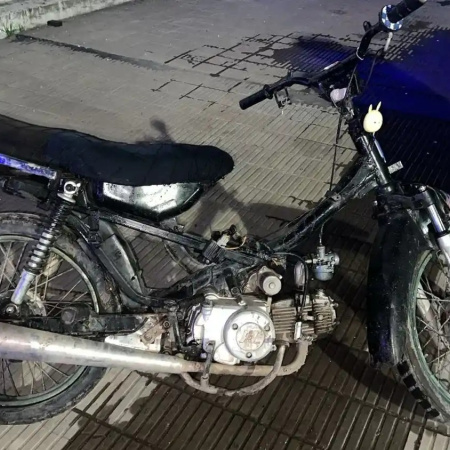Persecución policial en Necochea: recuperaron una moto robada y demoraron a un sospechoso