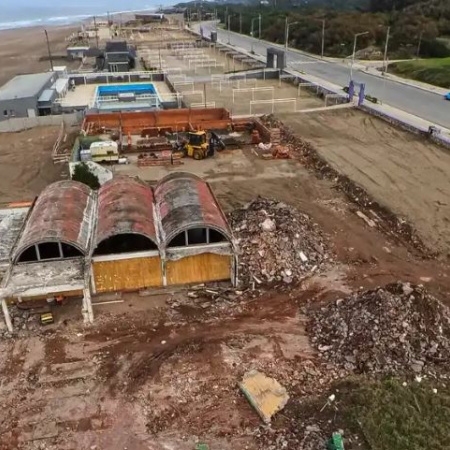Avanza la transformación del ex balneario ACA y el municipio monitorea la inversión millonaria frente al mar