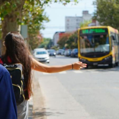 El boleto de colectivo podría aumentar a $1.900: avanzan las negociaciones en el Concejo Deliberante