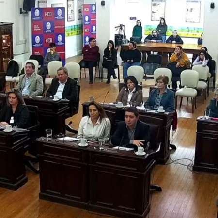 El Concejo Deliberante aprobó un nuevo aumento del boleto: viajar en colectivo costará $1.900
