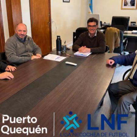 Puerto Quequén y la Liga Necochea de Fútbol avanzan en un programa de salud para juveniles federados