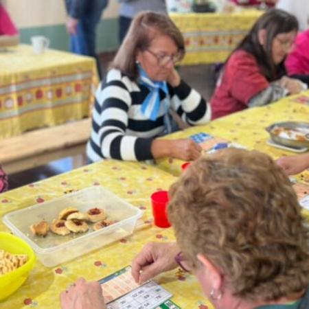 Un té bingo solidario para seguir equipando Neonatología del Hospital Ferreyra