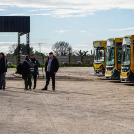La empresa de colectivos apunta a la demora de Nación en el pago de subsidios y advierte por la crisis del transporte en Necochea