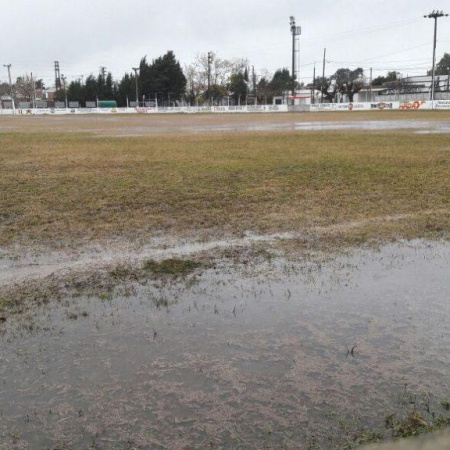 La fecha 13 volvió a suspenderse por el mal estado de las canchas y se reprogramó para el próximo finde