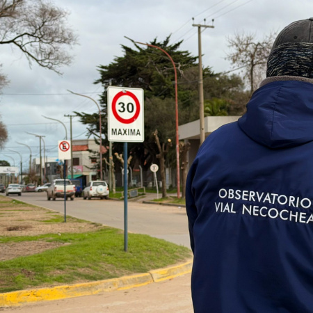 Refuerzan la educación vial y el ordenamiento del tránsito en el sector de 77 y 58