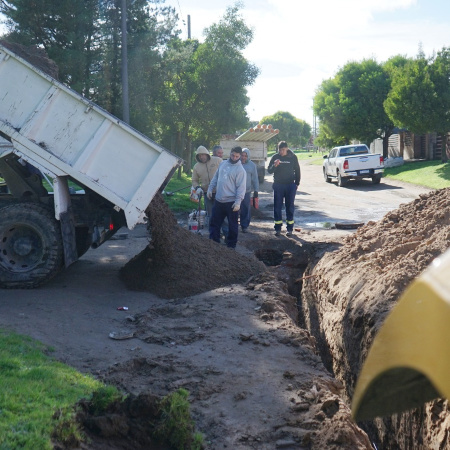 El Municipio ejecuta una obra clave para solucionar rebalses cloacales en Barrio Norte