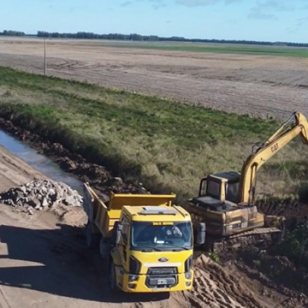 La Municipalidad lleva a cabo un plan de arreglo y mantenimiento de los caminos rurales