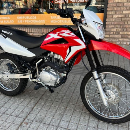 Investigan el hurto de una Honda XR150 en pleno centro de Necochea