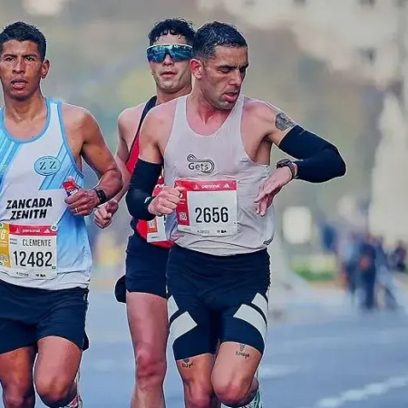 Federico Santibáñez finalizó 29° en la Maratón de Buenos Aires