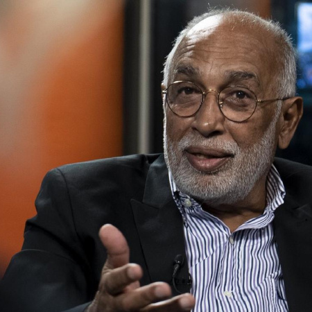 Murió Oscar “El Negro” González Oro, una de las voces más reconocidas de la radio argentina