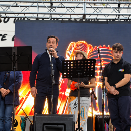 Arturo Rojas recibió a los más de 750 jóvenes que participan de la “Invasión de Pueblos” en Necochea