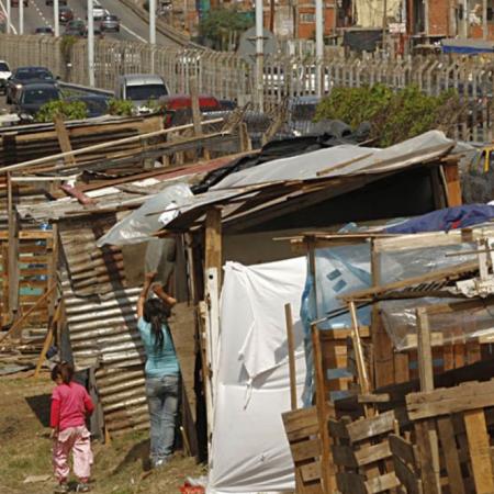 Se agrava la crisis: fuerte aumento de la pobreza que subió más de 4 puntos y alcanza al 32,3% del país