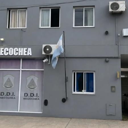 Allanaron una vivienda en Necochea por estafas en Tandil y arrestaron a un sospechoso con droga