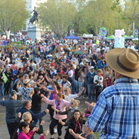 La Plaza del Folclore y la Tradición, un clásico para festejar el cumpleaños de la ciudad