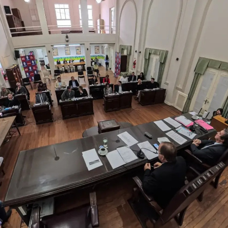 El Concejo Deliberante debate proyectos sobre seguridad en Claraz y la regulación de ruidos molestos por caños de escape