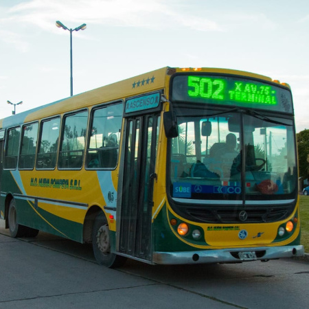 El Ejecutivo presentó el nuevo pliego para la licitación de colectivos: 20 años de concesión y un mínimo de 16 unidades