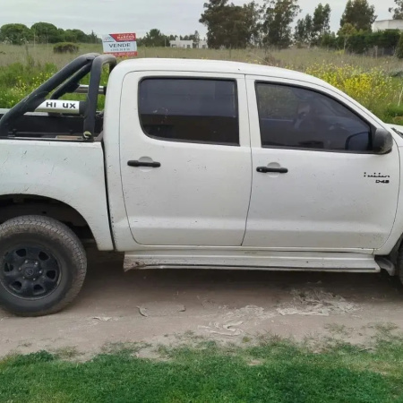 Cayó una banda que robó una camioneta en Lobería: se habían llevado un bolso con miles de dólares