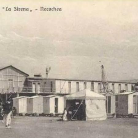 De una carpa y un rancho de barro a una ciudad portuaria