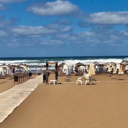 Precios para el verano 2026/2027: alquilar una carpa en la costa costará desde $1.500.000 la temporada